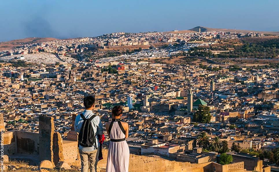 Voyage à Fès : Guide des Vols et Conseils pour un Voyage Confortable